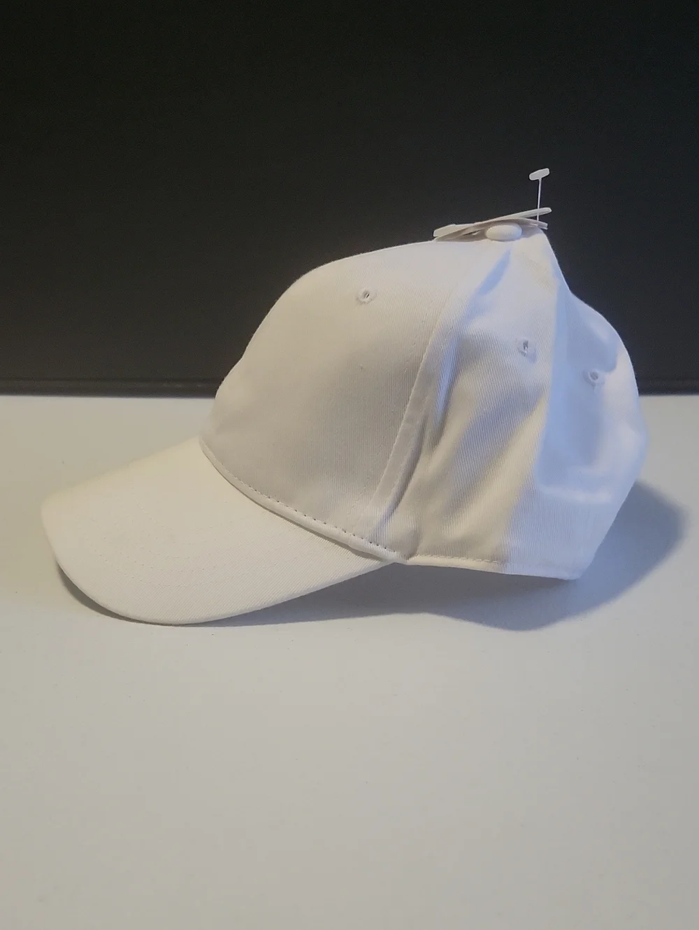 Plain White Baseball Cap. T21
